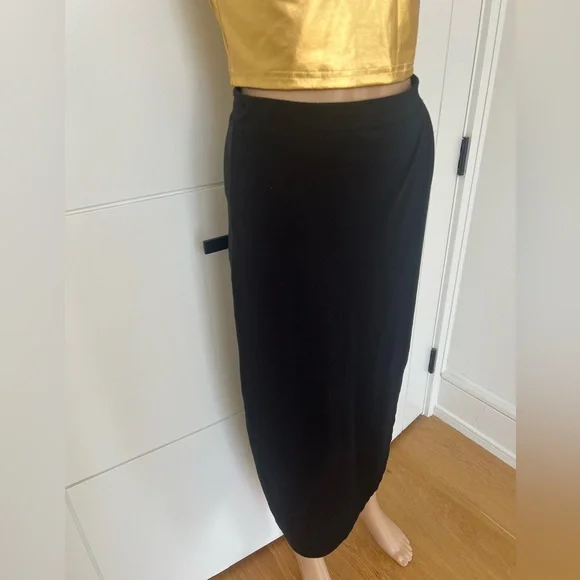 Classic Black Wrap Midi Skirt - Picture 4 of 4